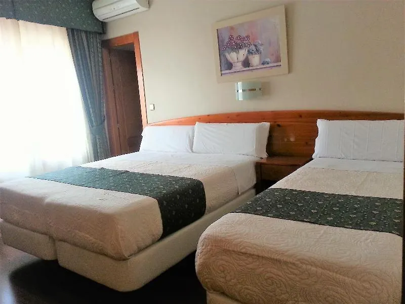 **  Hotel Alameda מאלגה ספרד