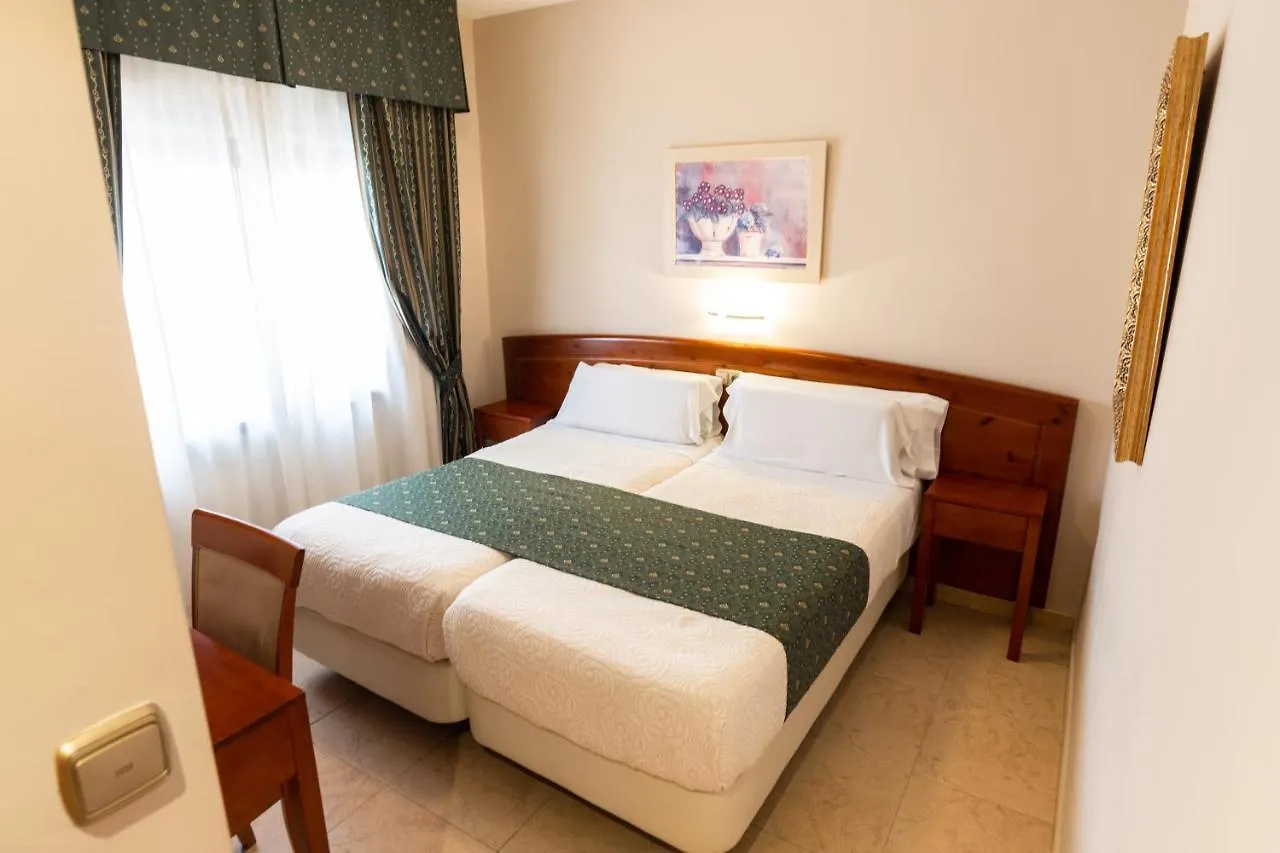 Hotel Alameda מאלגה 2*,  ספרד
