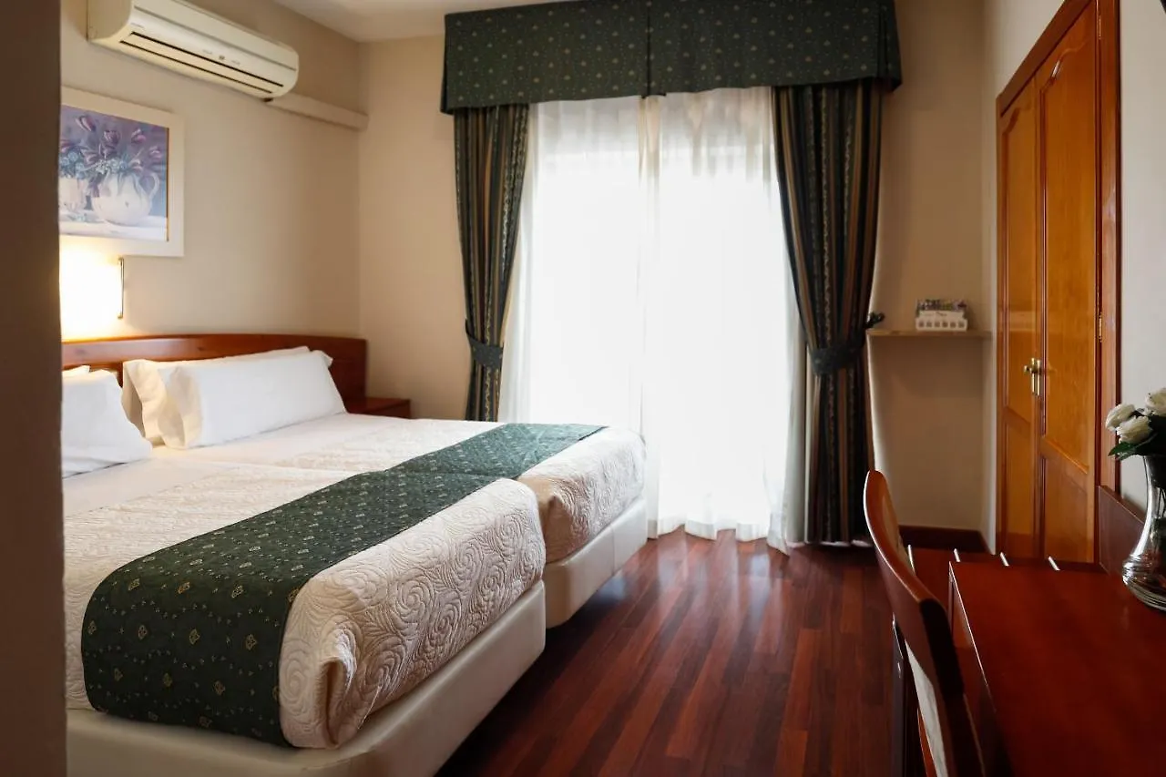 Hotel Alameda מאלגה