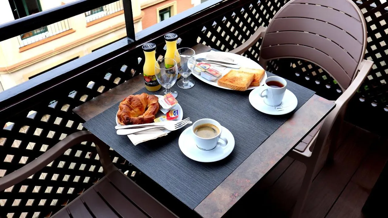 Hotel Alameda Malaga 2*,